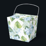 Hydrangea Print Feestcadeautjes Doos Bedankdoosjes<br><div class="desc">De feestgunstendoos is afgebeeld met een hydrangea-bloemenprint. 
Pas dit item aan of koop het zoals het is.
Tip: Voeg gewoon je lekkere traktaties toe en wat vrolijke linten.



Gelicentieerde afbeelding</div>