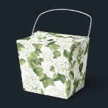 Hydrangea Print Feestcadeautjesdoos Bedankdoosjes<br><div class="desc">De feestgunstendoos wordt getoond met een witte hydrangea-bloemenprint. 
Pas dit item aan of koop het zoals het is.
Tip: Voeg gewoon uw lekkere traktaties toe en voeg wat feestelijke lint toe.



Gelicentieerd beeld</div>