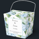 Hydrangea Print Feestcadeautjesdoos Bedankdoosjes<br><div class="desc">De feestcadeautjesdoos is afgebeeld met een hydrangeabloemprint.
Pas dit item aan en vervang de voorbeeldtekst door uw eigen tekst.
Tip: Voeg uw lekkernijen toe en maak het af met een vrolijk lint.
Gelicenseerde afbeelding</div>