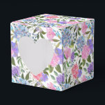 Hydrangea Print Party Favor Doos Bedankdoosjes<br><div class="desc">De feestgunstendoos wordt getoond met een hydrangea-bloemenprint. 
Pas dit item aan of koop het zoals het is.
Tip: Voeg gewoon lekkere snacks toe en wat vrolijk lint.</div>