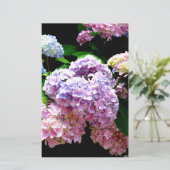 Hydrangea tuin roze bloemenblauw paarse bloemig briefpapier (Staand voorkant)