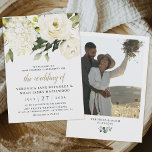 Hydrangea White Rose Garden Greenery Fotobruiloft Kaart<br><div class="desc">Aangeboden in zowel digitaal als afdrukken — design is uitgerust met een demopaar aan de achterkant die je kunt veranderen in je eigen foto. Het ontwerp is ook voorzien van elegante witte brandkranen en roos waterverf elementen. Florale elementen zijn ook in gemengde tinten van witte, ivoor, champagne en andere neutrale...</div>