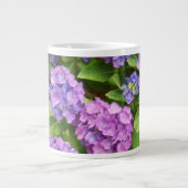 Hydrangeas, Blauw, Roze, Mauve, Groene Bladeren Grote Koffiekop (Voorkant)