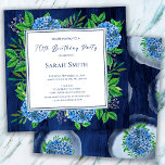 Hydrangeas Blue Rustic Wood 70th Birthday Party Kaart<br><div class="desc">Ben je van plan om een speciale 70ste verjaardag te vieren? Ben je op zoek naar een elegante feestelijke uitnodiging? Kijk naar onze Hydrangeas Blue Rustic Wood 70th Birthday Party Invitation. Deze uitnodiging voor bloemetjesverjaardag is voorzien van een prachtige waterverf met blauwe hydrangeas, blauwe houtachtergrond en groen. U kunt zich...</div>