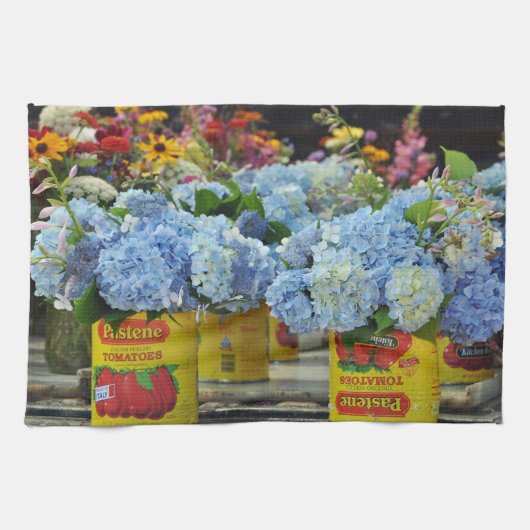 Hydrangeas en bloemen, vers, in tomatenkans theedoek (Horizontaal)