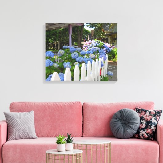 Hydrangeas en Picket Fence - Martha's wijngaard Canvas Afdruk (Insitu (Woonkamer))