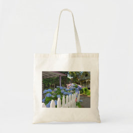 Hydrangeas en Picket Fence - Martha's wijngaard Tote Bag
