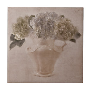 Hydrangeas in een damp tegeltje