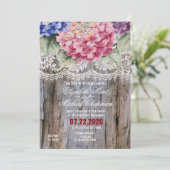 Hydrangeas Lace & Barn Wood Wedding Invitting Kaart (Staand voorkant)