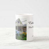 Hydrangeas op de binnenplaats van Martha Porselein Kop (Voorkant)