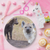 Hyena met jonge papieren bordje (Feest)