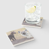 Hyena met jonge stenen onderzetter (Zijkant)