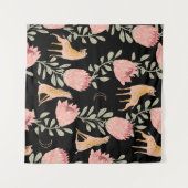 Hyena & Protea: donker patroon Wandkleed (Voorkant (horizontaal))