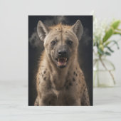 Hyena Wild Animal Elegant Dramatische Mist Portret Aankondiging (Staand voorkant)