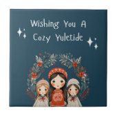 Hygge Kerstmoeder en Dochters Krans Tegeltje (Voorkant)