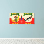 Hypatia Merk Salmon Label- Seattle, WA Canvas Afdruk (Insitu (Houten vloer))