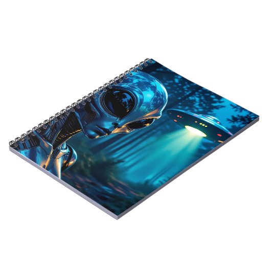 Hyper Realistic Alien en UFO in het bos Notitieboek (Linkerzijde)