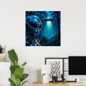 Hyper Realistic Alien en UFO in het bos Poster (Thuiskantoor)