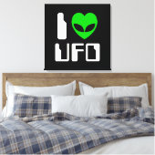 I Alien Heart UFO Canvas Afdruk (Insitu (Slaapkamer))