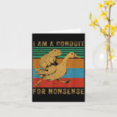 I Am A Conduit For Nonsense Capybara Goose  Kaart (Gele Bloem)