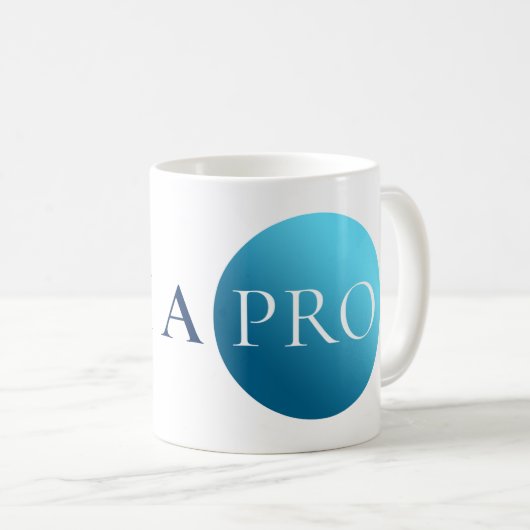 I AM A PRO | Bold Minimalist Blue Circle Mug Koffiemok (Voorkant rechts)