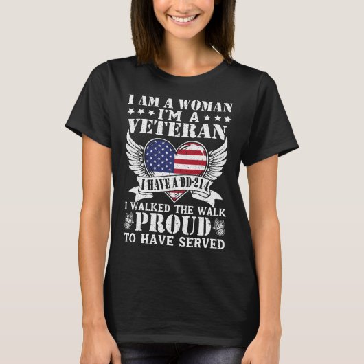 I AM A WOMAN I'M VETERAN T-SHIRT (Voorkant)