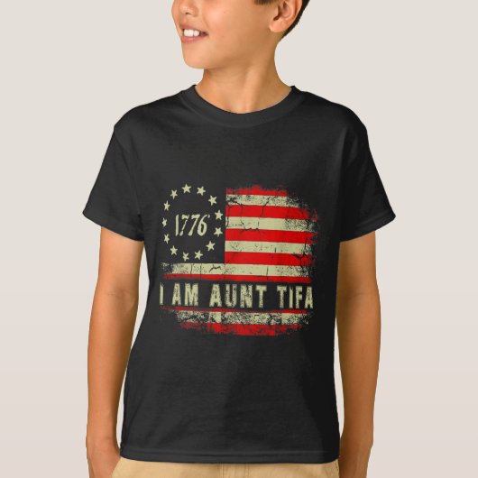 I Am Aunt Tifa  T-shirt (Voorkant)