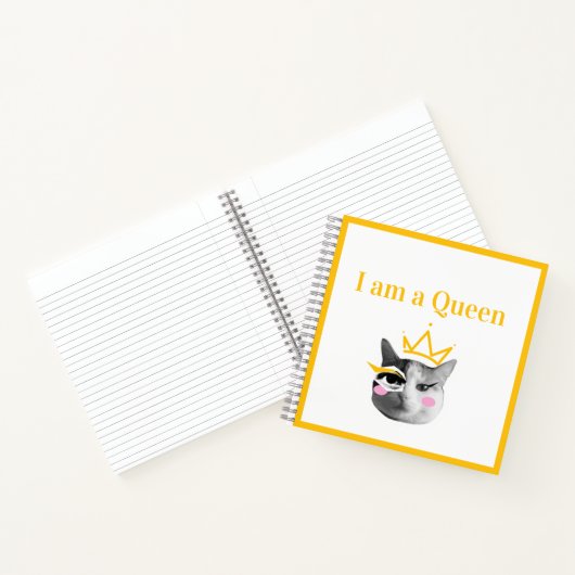 I Am Queen – Elegant funny Notitieboek (Binnen)