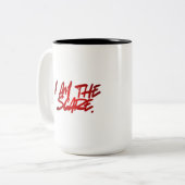 I AM THE SCARE – Bold & Fearless Coffee & Tea Mug Tweekleurige Koffiemok (Voorkant links)