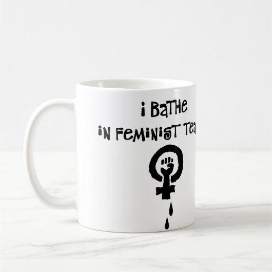 I Bathe in feministische tranen Koffiemok (Links)