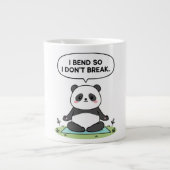 “I Bend So I Don’t Break” panda design Grote Koffiekop (Voorkant)