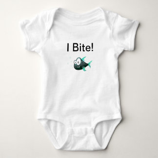 I Bite baby t-shirt pirahna