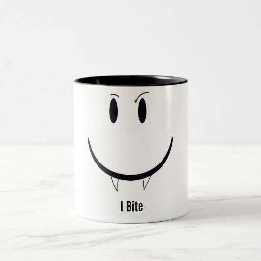 I Bite Face Tweekleurige Koffiemok (Center)