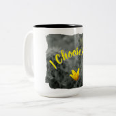 I Choose Piece Mug Tweekleurige Koffiemok (Voorkant links)