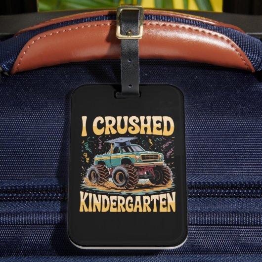 I Crushed Kindergarten Monster Truck Graduation Bagagelabel (Voorkant Insitu 2)
