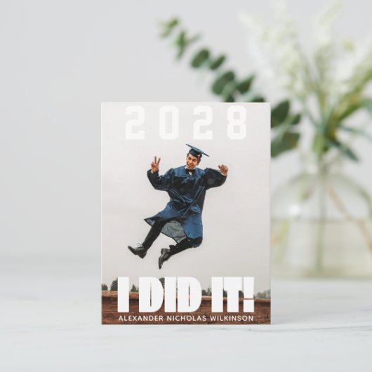 I DID IT Bold Typography Simple Photo Afstuderen Aankondigingskaart (Staand voorkant)
