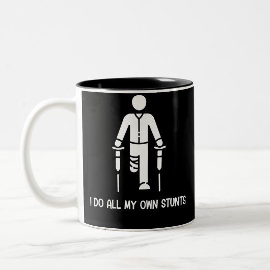 I Do All My Own Stunts - Get Well Gift Funny Tweekleurige Koffiemok (Links)