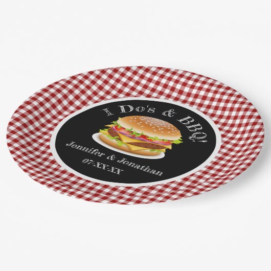 I Do BBQ en Red Gingham Hamburger Casual bruiloft Papieren Bordje (Gekanteld)