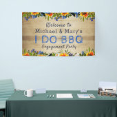 I DO BBQ Floral Wood Monogram Verloving Welkom Spandoek (Beurs)