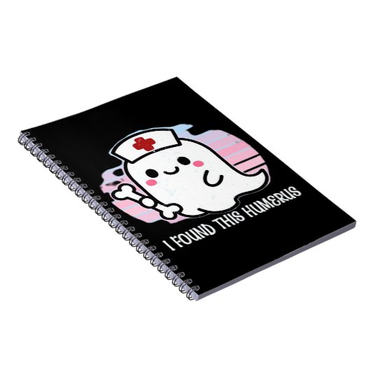 I Found This Humerus Funny Halloween Nurse Ghost B Notitieboek (Rechterzijde)