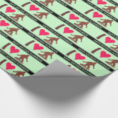 I Heart Bigfoot Walking Sasquatch Gelukkige Verjaa Cadeaupapier (Hoek)