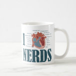 I Heart NERDS Koffiemok<br><div class="desc">Zit je zwak in de knieën voor kwantumfysici? Stuurt het gebruik van binomiale nomenclatuur tintelingen naar je wervelkolom?...  Ik ook niet,  maar ik hou van nerds! Een 220 Kleding origineel. com</div>