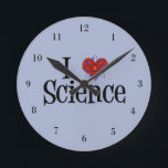 I Heart Science Ronde Klok<br><div class="desc">Ik hou van wetenschap. Een griezelige wetenschappelijke klok met een atoom model rond het hart.</div>