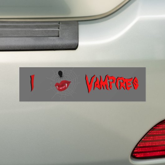 I Heart Vampires Bumpersticker (Op auto)