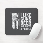 I Like Guns Beer Maybe 3 People Funny Drinking  Muismat (Met muis)