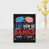 I Like How He Bangs Fireworks Funny 4th Of July Co Kaart (Gele Bloem)