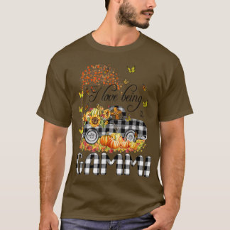 I love being GAMMILovely Truck Autumn T-shirt