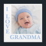 I Love Grandma Typography Photo Magnetic Kaart<br><div class="desc">Sweet-fotokaart met i L-O-V-E Grandma typografie. Voeg je eigen foto- en geboortestatistieken op de achterkant toe. Zo schattig!</div>