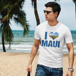 I Love Maui Hawaii Cute Hawaiian Vacation T-shirt<br><div class="desc">Ik hou van Maui Hawaii t-shirt met een schattig hart gevormd foto van de blauwe Hawaiiaanse oceaan en groene bergen. Mooie kustwateren maken me gelukkig op zomervakantie. Een schattig keepjest-shirt met windmolens op een heuvel.</div>