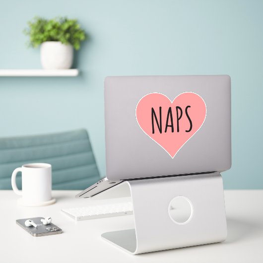 I Love Naps - Naps Heart Sticker (Laptop op bureau)